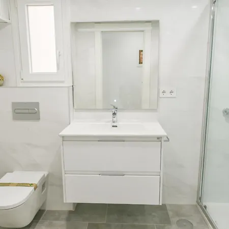 Апартаменты Magnificent- 2bd 2bth- Center Малага