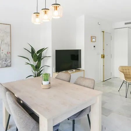 Magnificent- 2bd 2bth- Center * Malaga