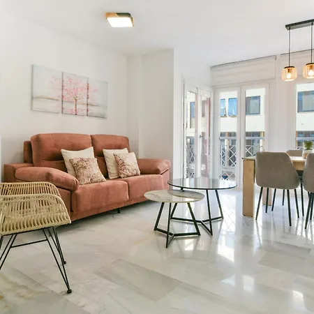 Апартаменты Magnificent- 2bd 2bth- Center *