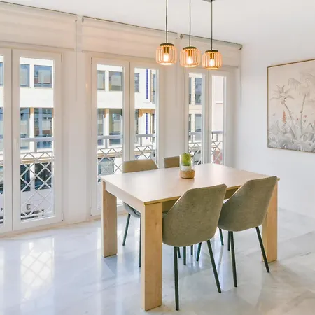 Διαμέρισμα Magnificent- 2bd 2bth- Center